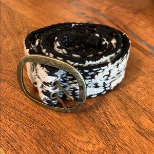 Pistil women’s belt